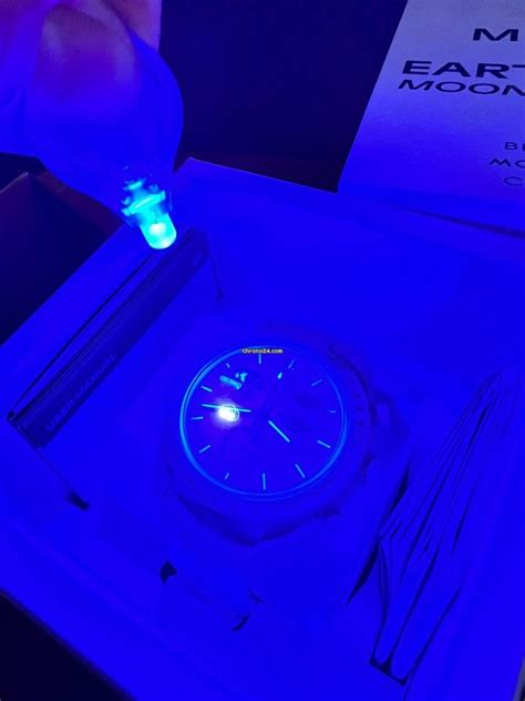 Swatch Mission To Earthphase Moonshine Gold Montre Swatch x... for Rs ...