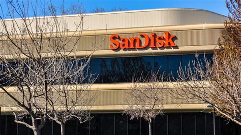 SanDisk stock surges 10% after locking in $42 billion in AI deals