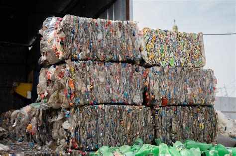 Menos plástico o más reciclaje: el debate sobre cómo enfrentar la ...
