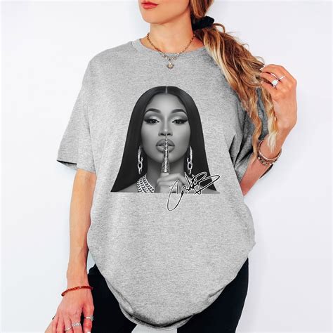 Cardi Bacardi Signature - Little Miss Drama Tour 2026 T-Shirt, Vintage ...