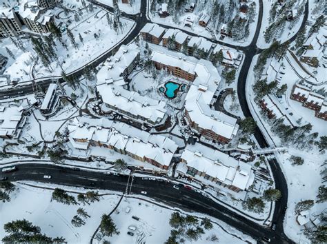 California ski resort extends its season after a major spring snowstorm - MyNorthwest.com