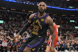 41-year-old LeBron James delivers powerful message on battle against father time