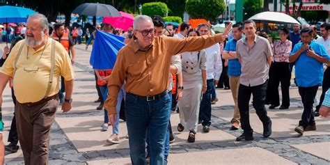 Mexican officials charged with importing massive quantities of drugs ...
