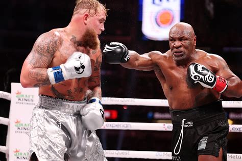 Mike Tyson vs Floyd Mayweather 'postponed' as boxing insider gives key ...