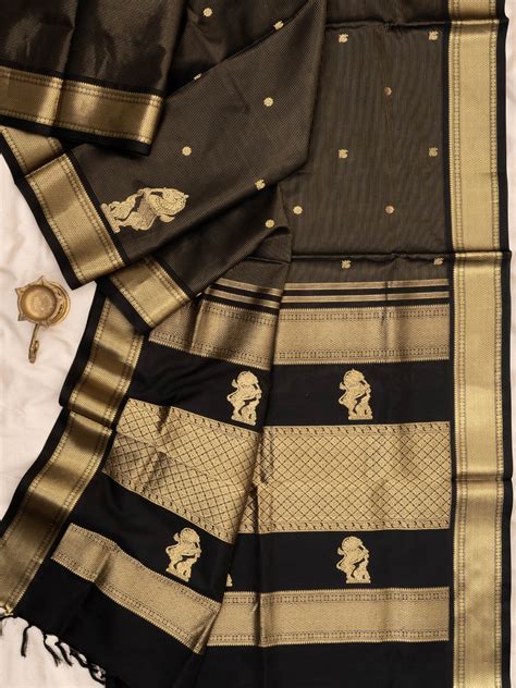 Kanchana brown yazhli bettu butta/ Premium Silk Cotton Saree CLSA6672