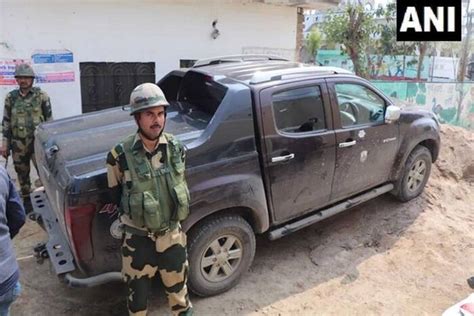 Punjab News: अमृतपाल सिंह के खिलाफ कार्रवाई, जालंधर में लावारिस कार से ...