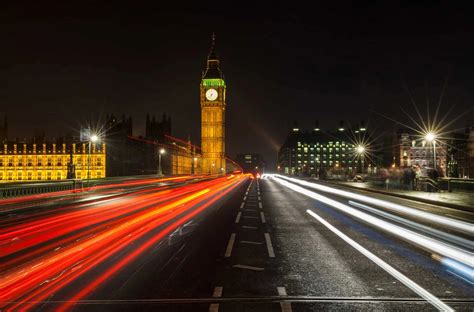 UK to levy £200 annual tax on electric cars from 2026