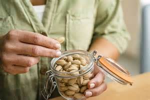 What happens to your body when you eat pistachios regularly