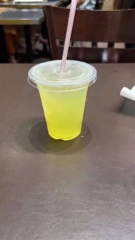 My FAVOURITE cheap eats in Singapore! #shorts