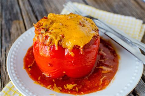 Easy crockpot stuffed peppers the whole family will love