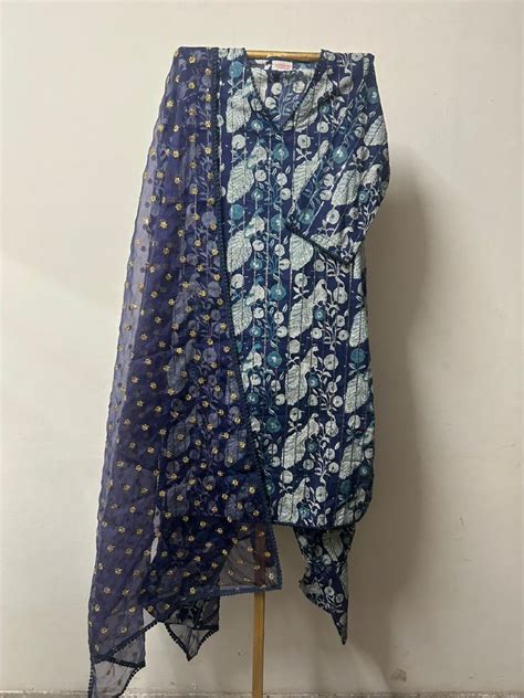 ARUNA BLUE STRAIGHT SET – Gulabo Jaipur