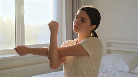 Muscle and Joint Pain Causes: A PT's Complete Guide