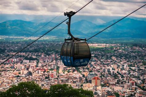 Maokong Gondola: Tea Plantations & Scenic Views (2026) - Taipei Tourism ...