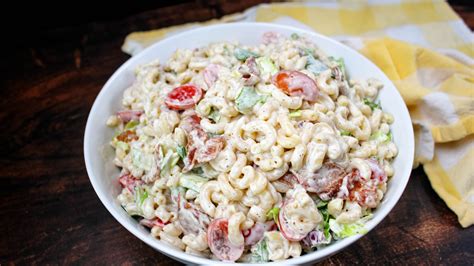 Mel's BLT dinner salad incorporates the elements of a BLT sandwich, mixes them with creamy ...