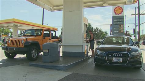 Analyst: Ceasefire does not guarantee swift return of lower gas prices | king5.com