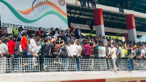 Thousands defy prohibitory orders to welcome AAP's Mehraj Malik in Doda