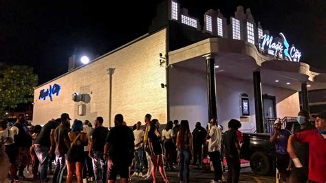 La NBA cede ante las protestas de los jugadores y anula la promoción de ...