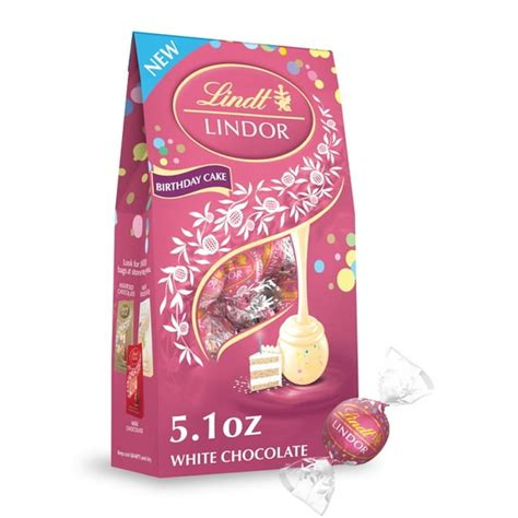 Lindt LINDOR Strawberries and Cream White Chocolate Candy Truffles ...