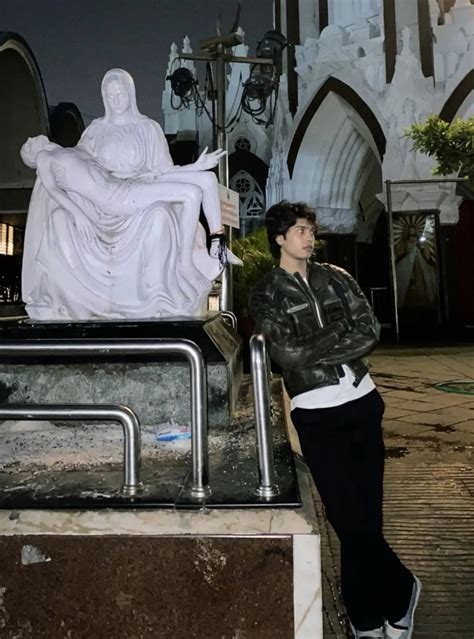 ! Super Premium Original Leather Vest Unique Lock (XL) – Drip Drop Attire