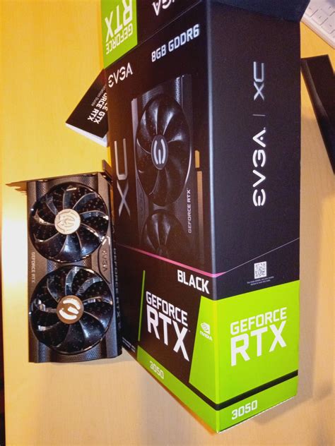 EVGA RTX 3050 8GB, fóliás előlap és ventik, szép doboz - HardverApró