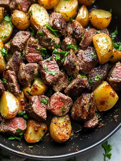 Easy Garlic Butter Steak Bites and Potatoes for a Delicious Dinner