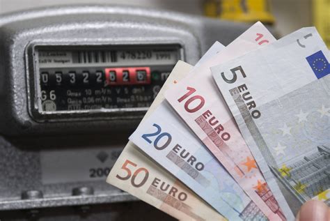 Spain's inflation rate falls due to lower electricity prices - despite rise in petrol rises ...