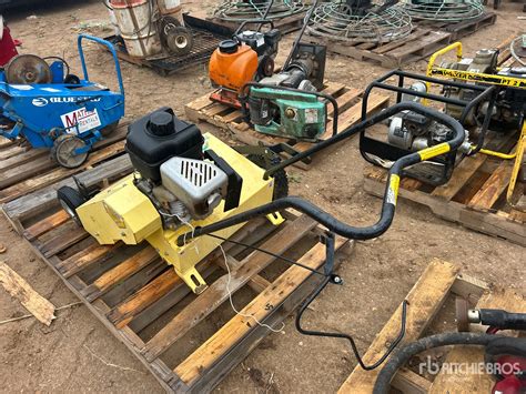 Source One DT220 20 In. Aerator (Inoperable) | Ritchie Bros. Auctioneers