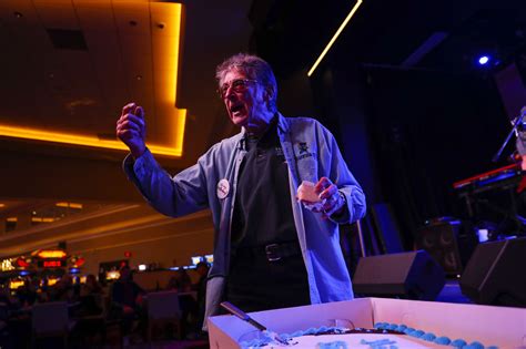 Iowa music man Bob Dorr turns 70, reflects on life, career milestones ...