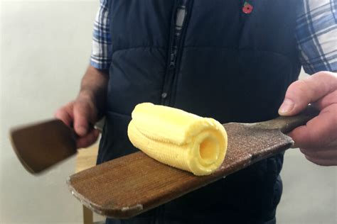 Cómo hacer mantequilla casera. Receta fácil y sencilla al estilo de Irlanda