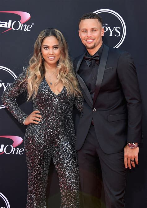 Ayesha and Steph Curry expecting baby No. 3