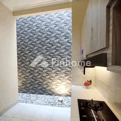 Disewakan Ruko di Metland Menteng, Cakung Jakarta Timur di Cakung | Pinhome