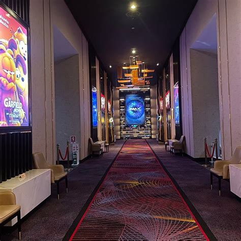 THE 10 BEST Restaurants Near Icon Cineconic, Bangkok