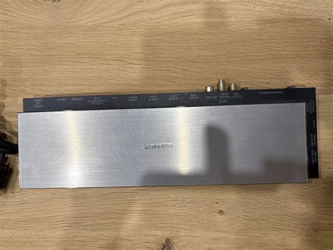 Samsung One Connect Box BN94-07687C Inkl. Kabel (Gebraucht) in Lausen ...