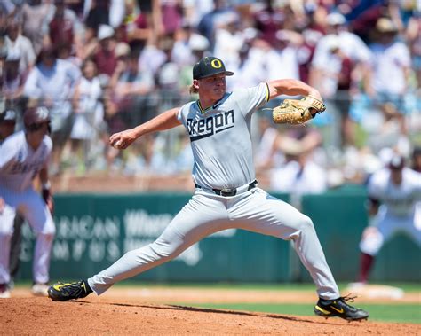 No. 13 Oregon baseball's bullpen collapses, again, in 2nd loss to ...