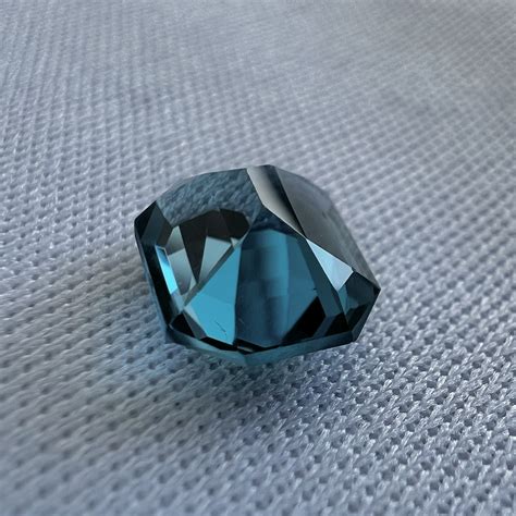 Topacio london blue-4.195ct-10x7.9x5.5mm | Versatto Gemas & Joyas