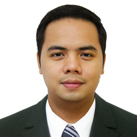 Nearly 1 in 3 Construction Professionals Manage 40+ Project Messages Every Day