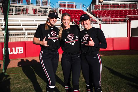 No. 11/10 Gamecocks Drop First Game of the Season to No. 2/1 Sooners ...