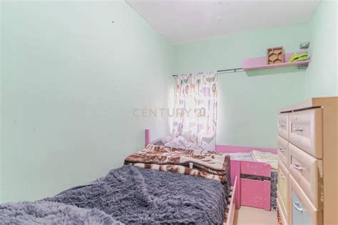 6 bedroom Cave House for sale in Guadix - € 85,000 (Ref: 9804847)