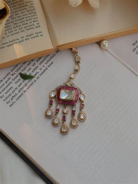 Nihaar Antique Pink Polki Choker Necklace Set with Maangtikka – Kaashnii