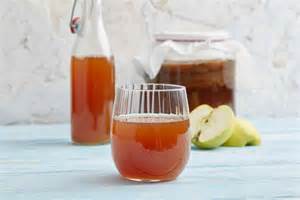 Does kombucha make you poop?