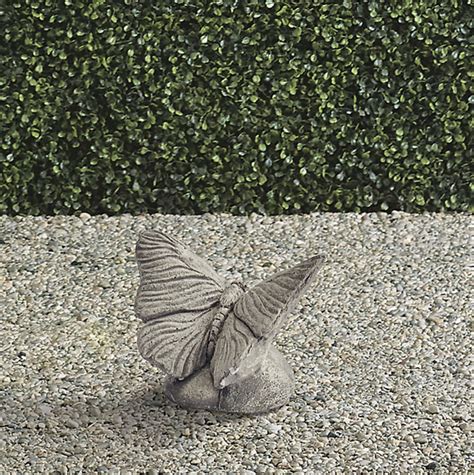 Frontgate spring 2026 outdoor furniture collection: Loungers, planters ...