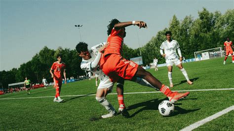 11 Essential Drills to Improve Your Soccer Skills - Sporthiatus