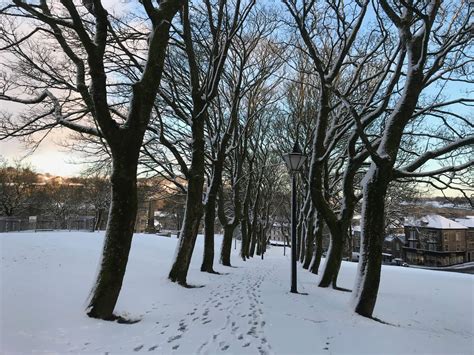 Buxton Weather - Monthly weather guide, notable events