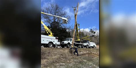 GRU crew members coming home from Tennessee after helping with winter storm