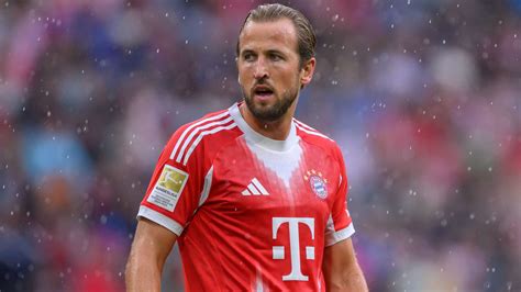 Ice cold! Why Harry Kane does not wear long sleeves & gloves as Bayern ...