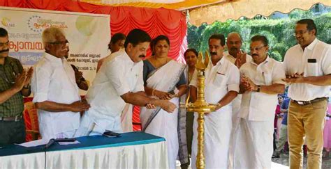 പൊതു ഇടങ്ങളില്‍ മാലിന്യം തള്ളുന്നതിനെതിരെ ജനകീയ പ്രതിരോധം ...