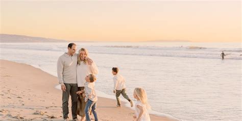 Mom of 3 has rare lifesaving operation after ER visit for stomach bug ...