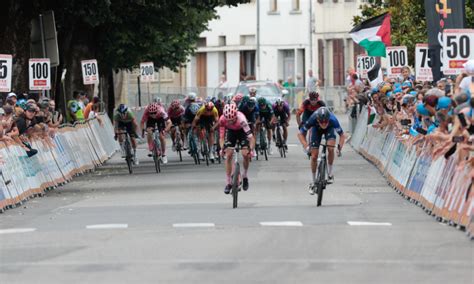 How to Route to Jsx File in React Dom 的图像结果