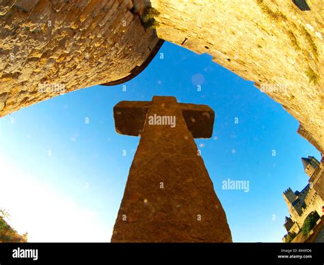 Fortified medieval architecture hi-res stock photography and images - Alamy