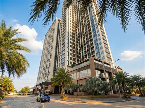 Sunrise Three Bedrooms One Living Room Two Bathrooms | Ultra High Floor ...